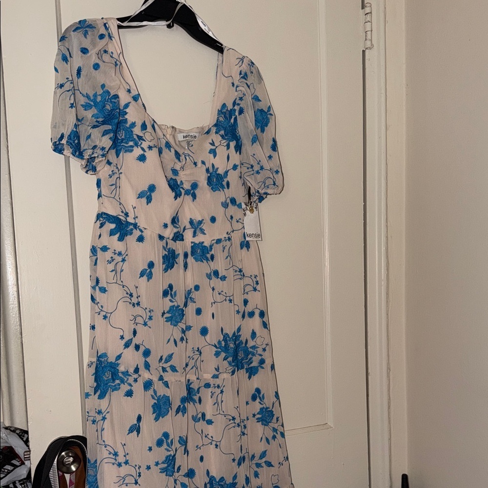NWT kensie Floral Blue Dress size: 8